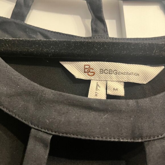 Black BCBG Generation lattice neck flowy mini dress - Picture 4 of 4